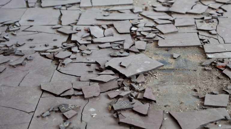 pavimento con amianto